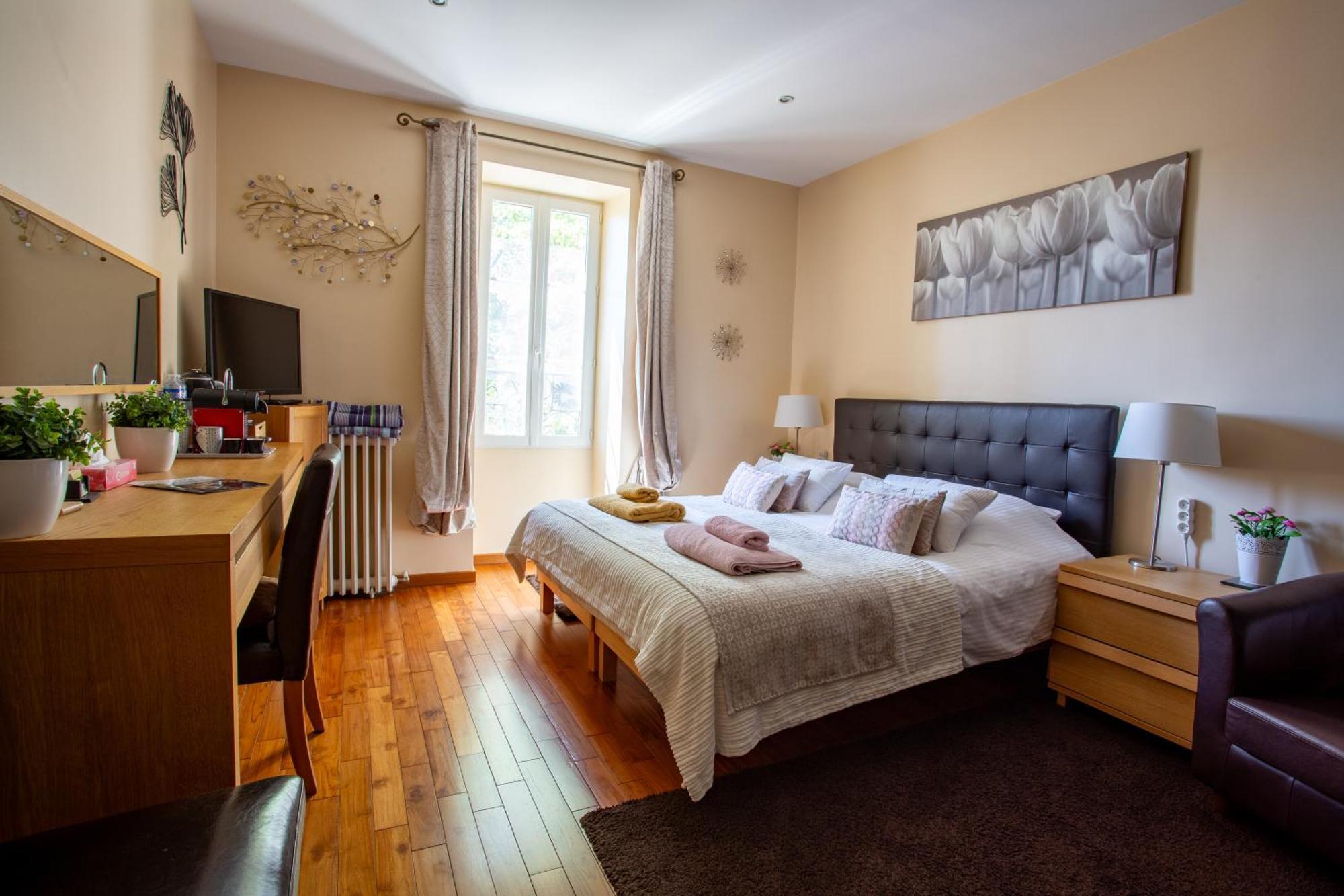 Gites Du Caylar - Chambres Et Appartments Ле-Кейлар Экстерьер фото
